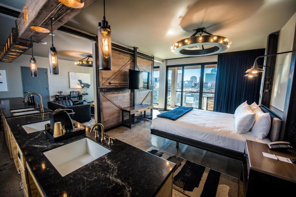 Suite with Balcony interior
